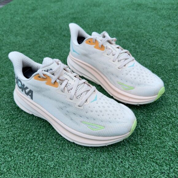 HOKA ONE ONE CLIFTON 9 - Women’s Running Shoes - SIZE 7.5B - Picture 1 of 10